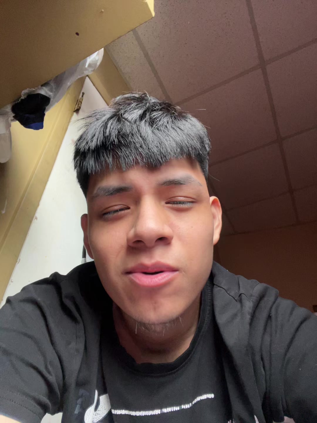 @Xazi23w