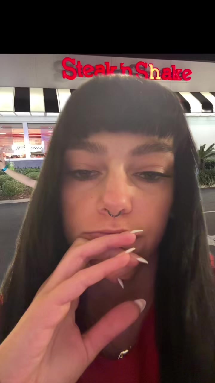 @LilB