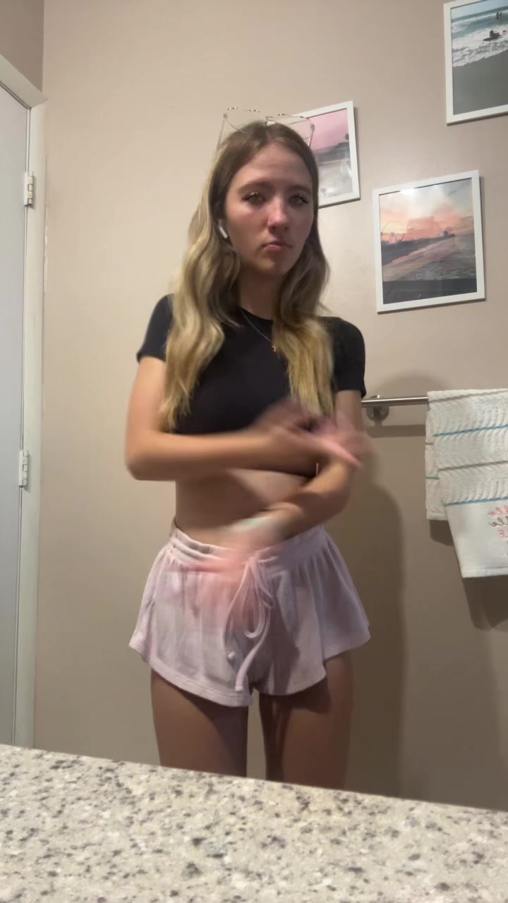 @livy.poo.16