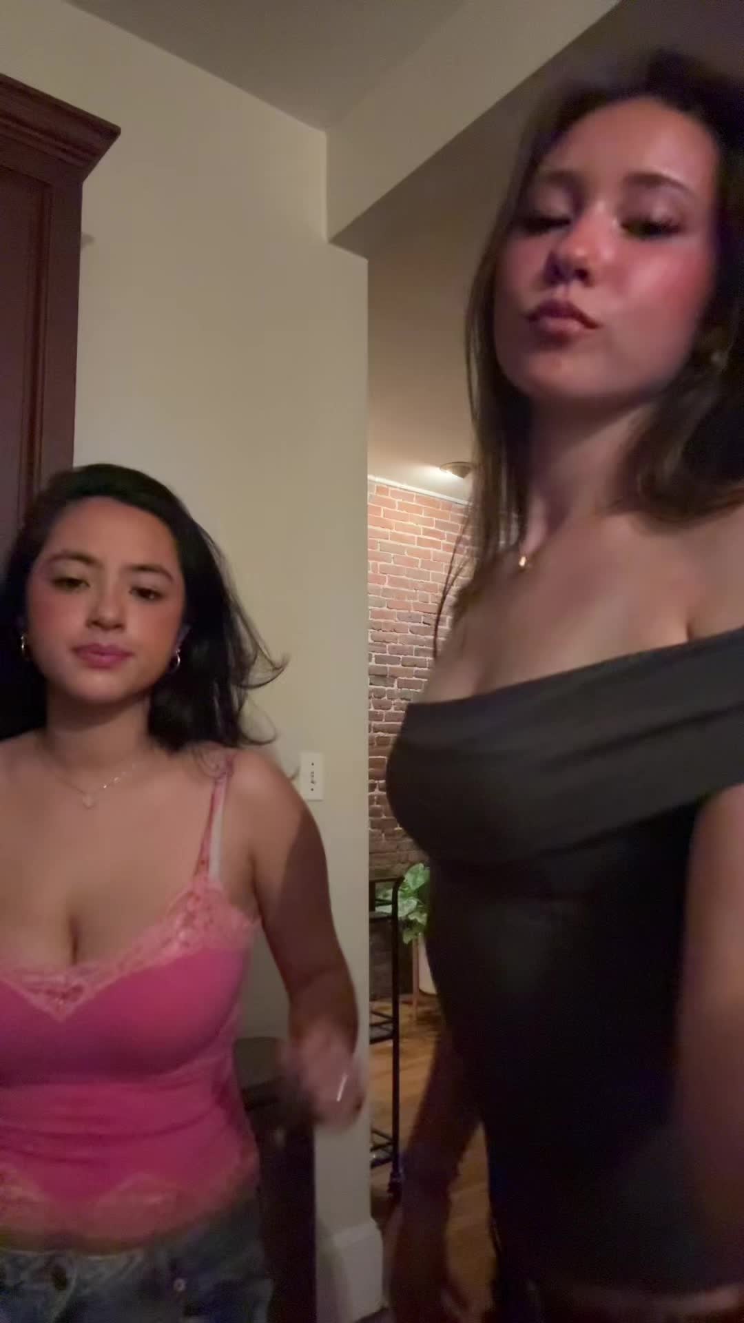 @Mae