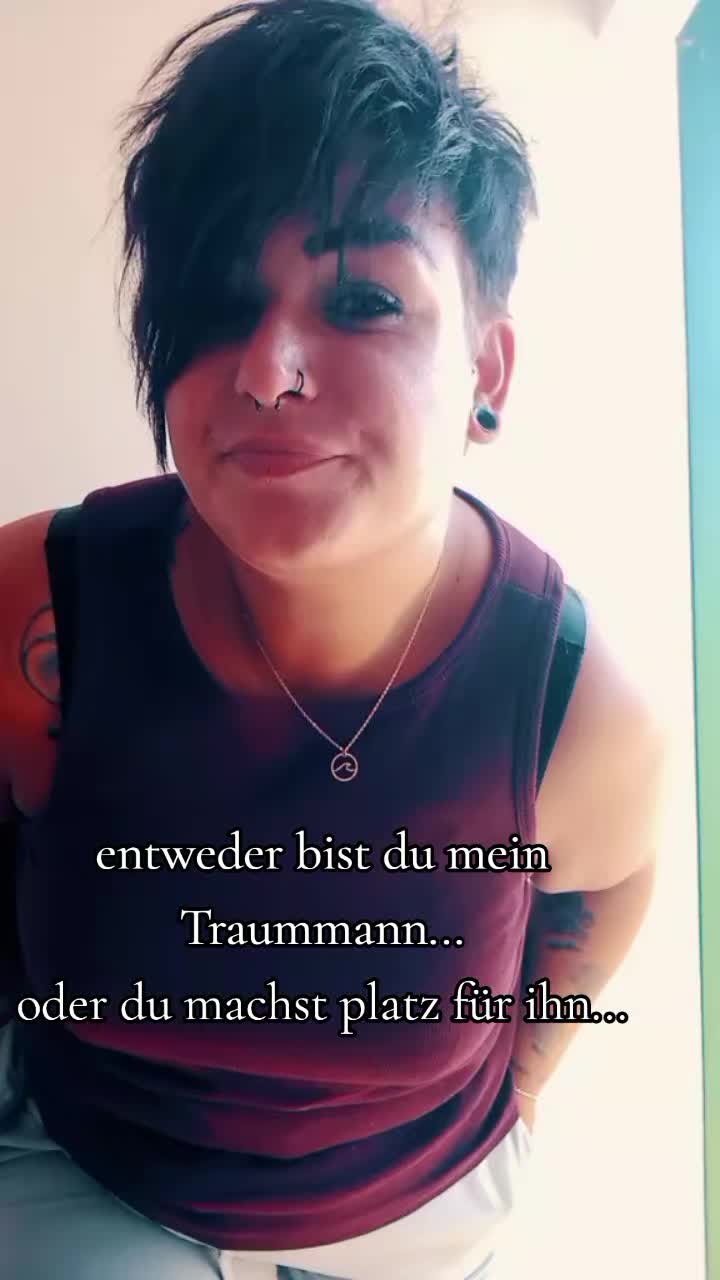 @Sarah🩷💛🩵