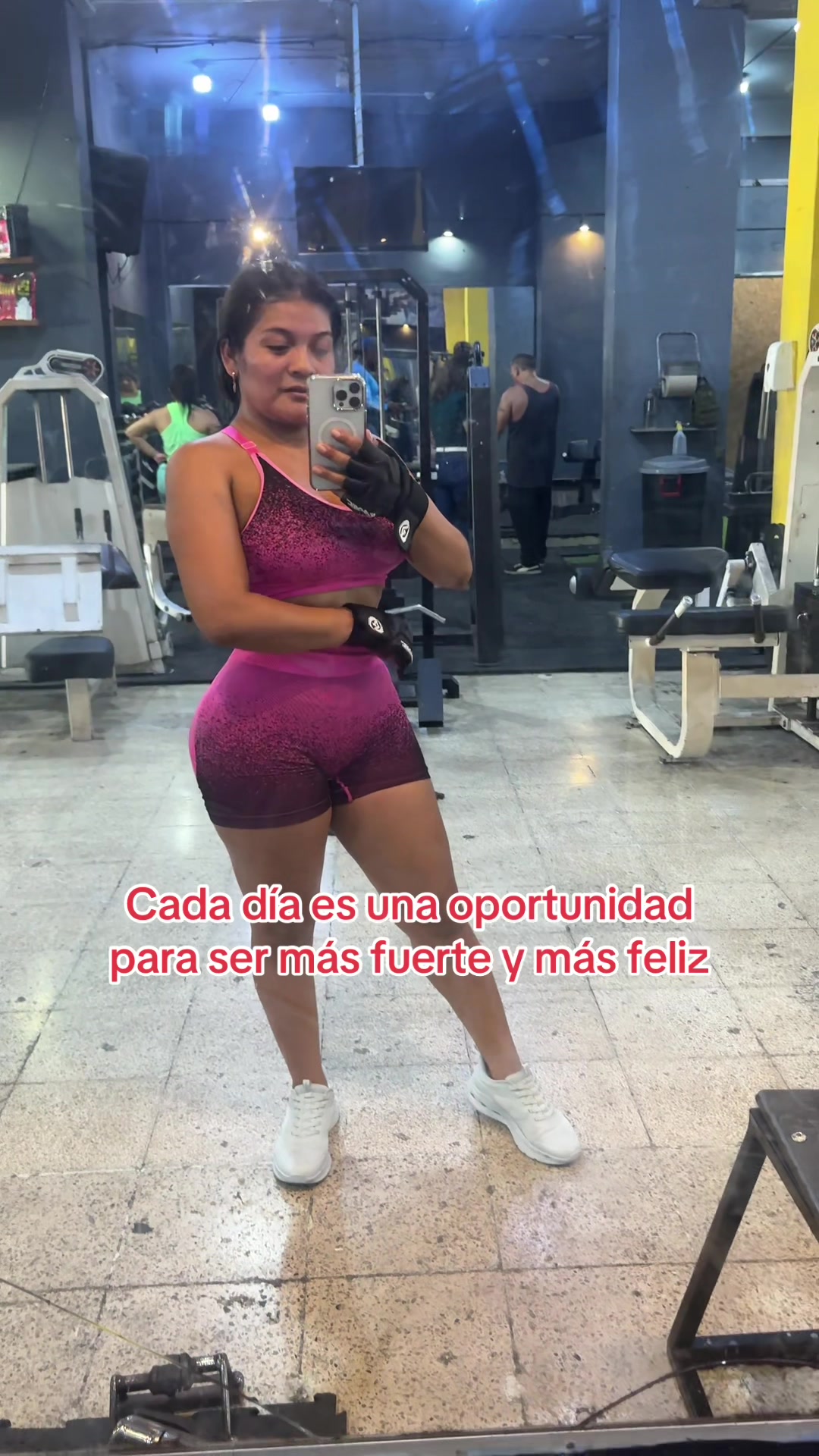 @Nenajessi