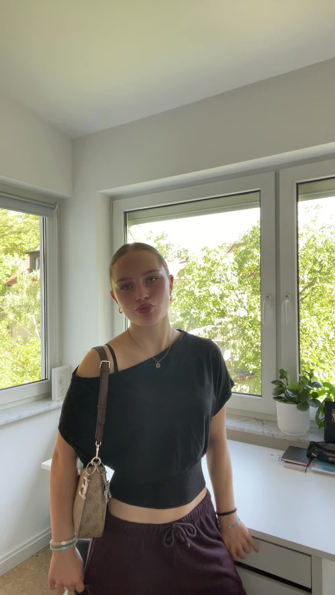 @bln.secret1