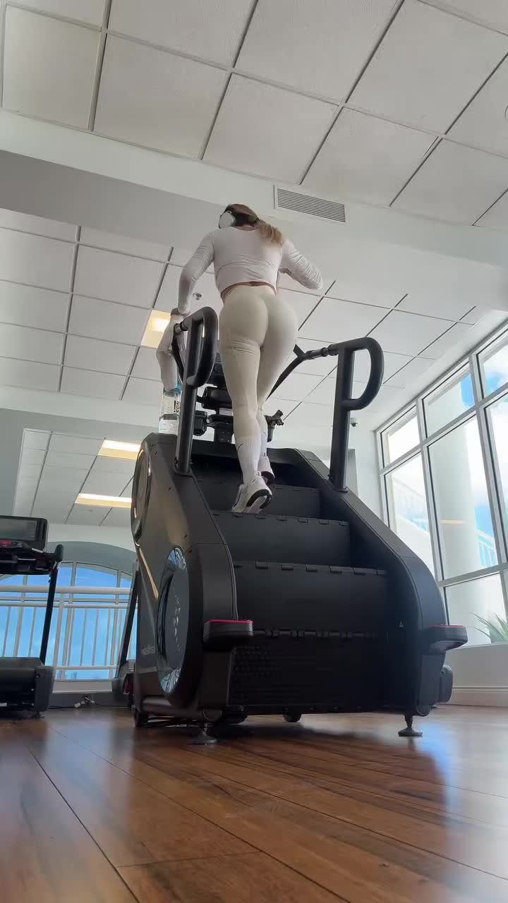 @FAMOSASFAN