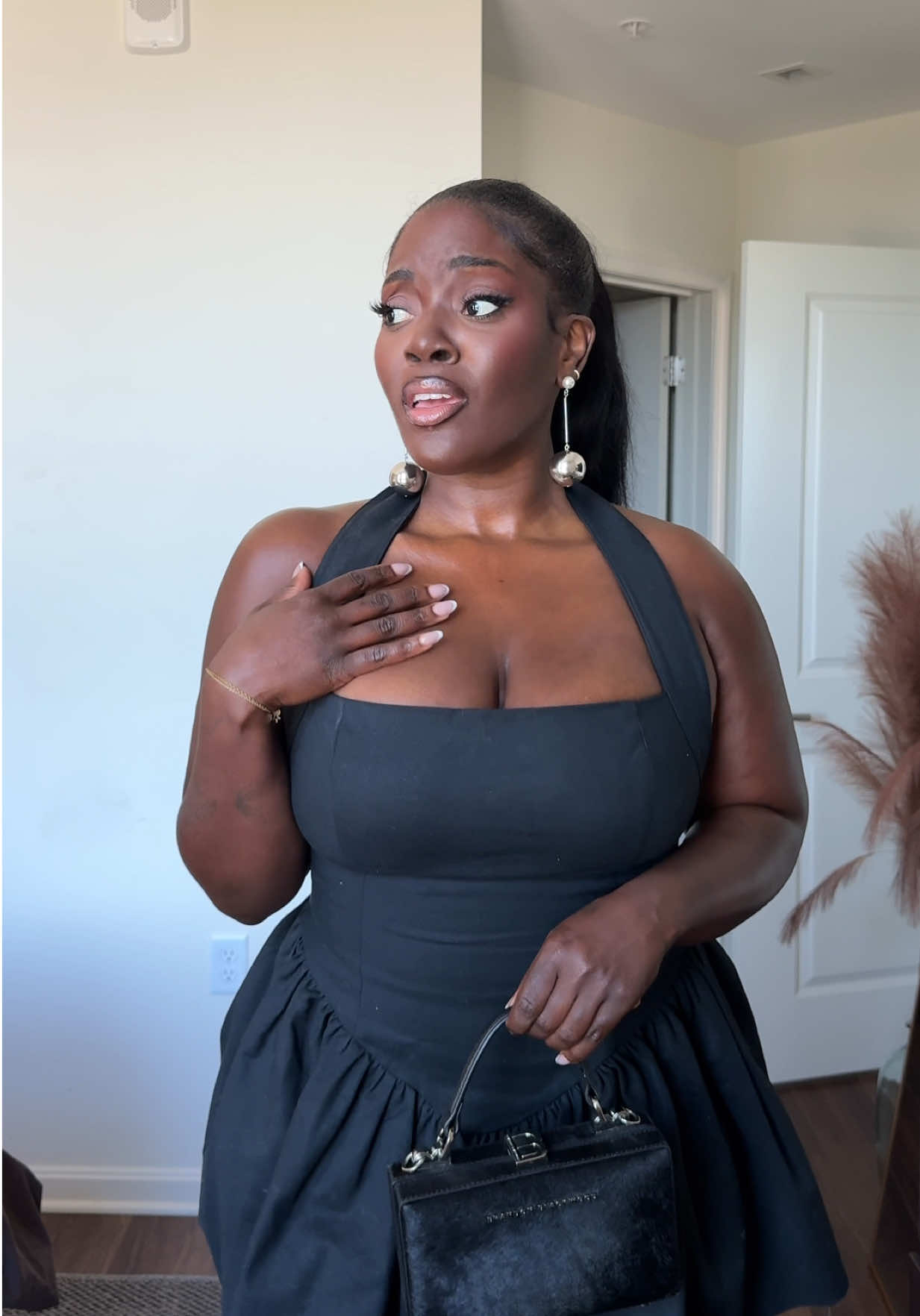 @Ayeyi