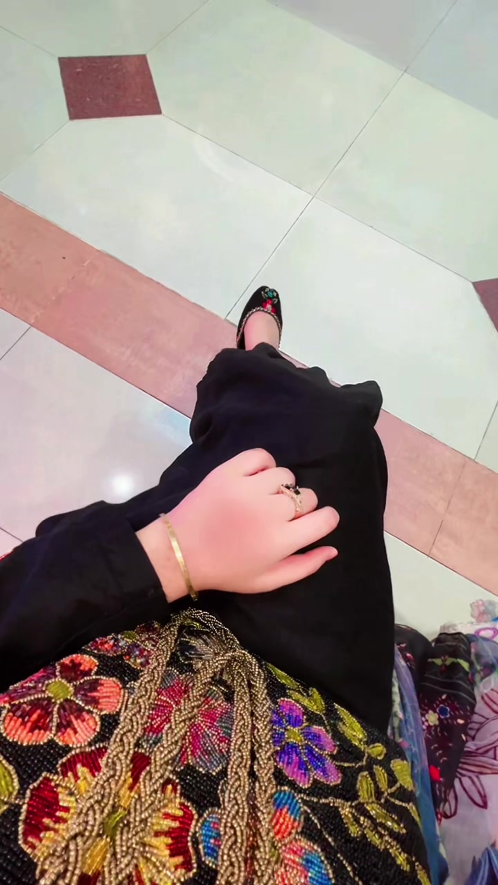 @Billi🥰