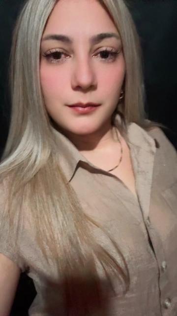 @Angélica🍒
