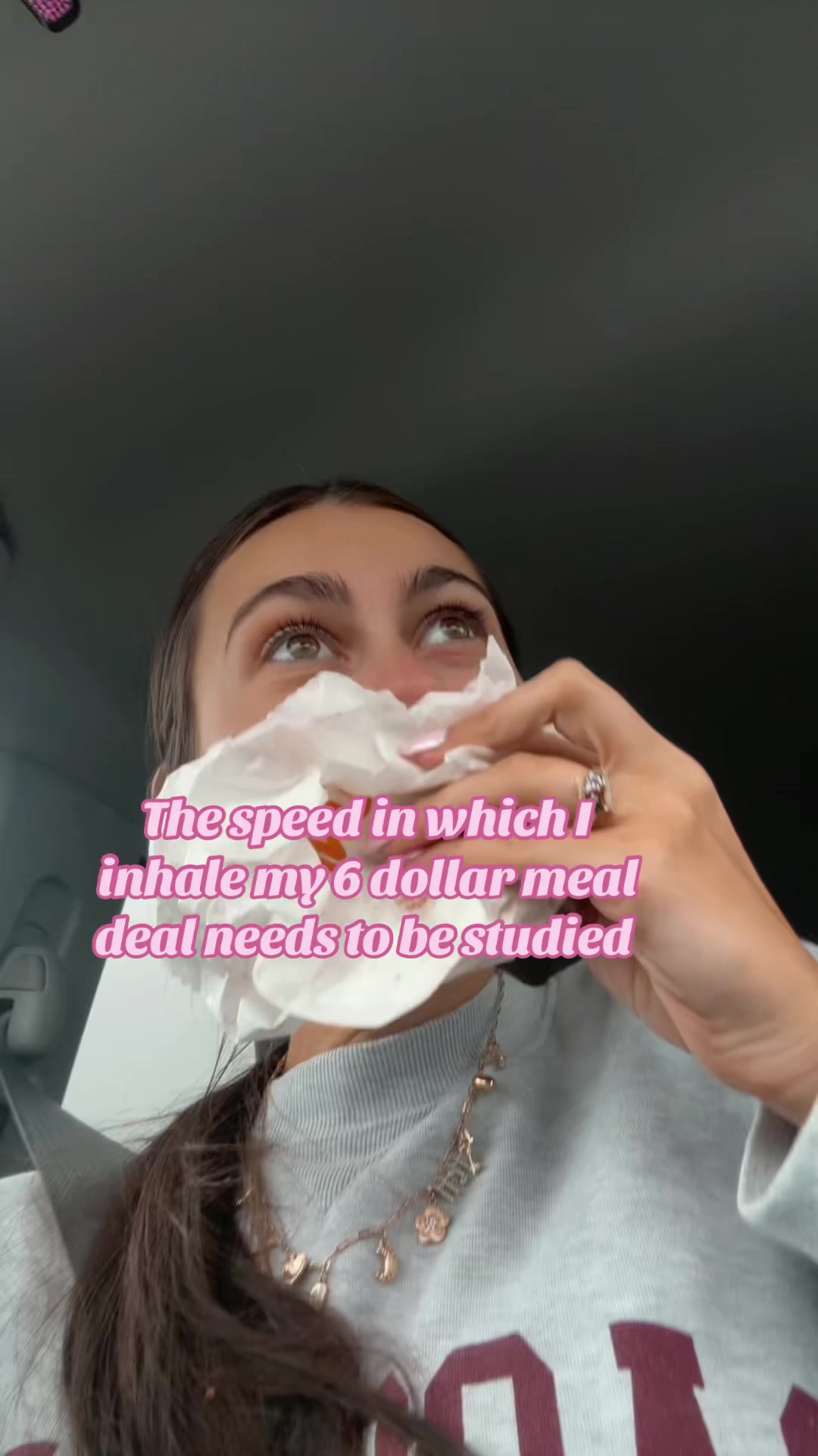 @Farah_Travis_