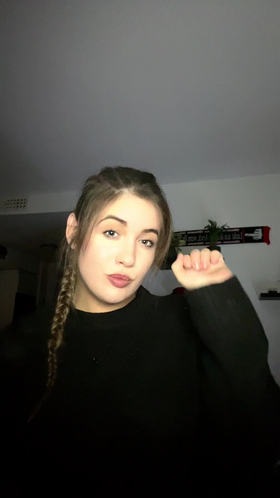 @VolleKanneVani