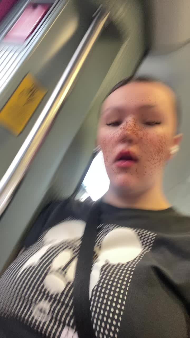 @leni_1892
