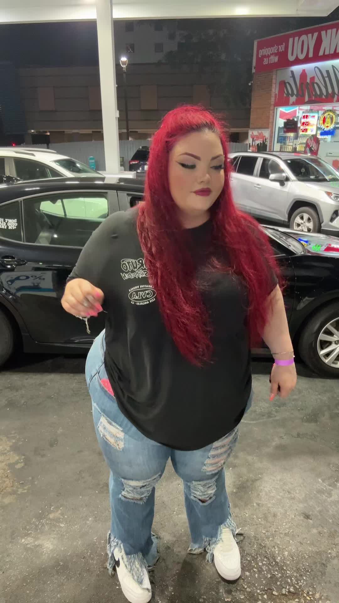 @Kim.no.kardashian