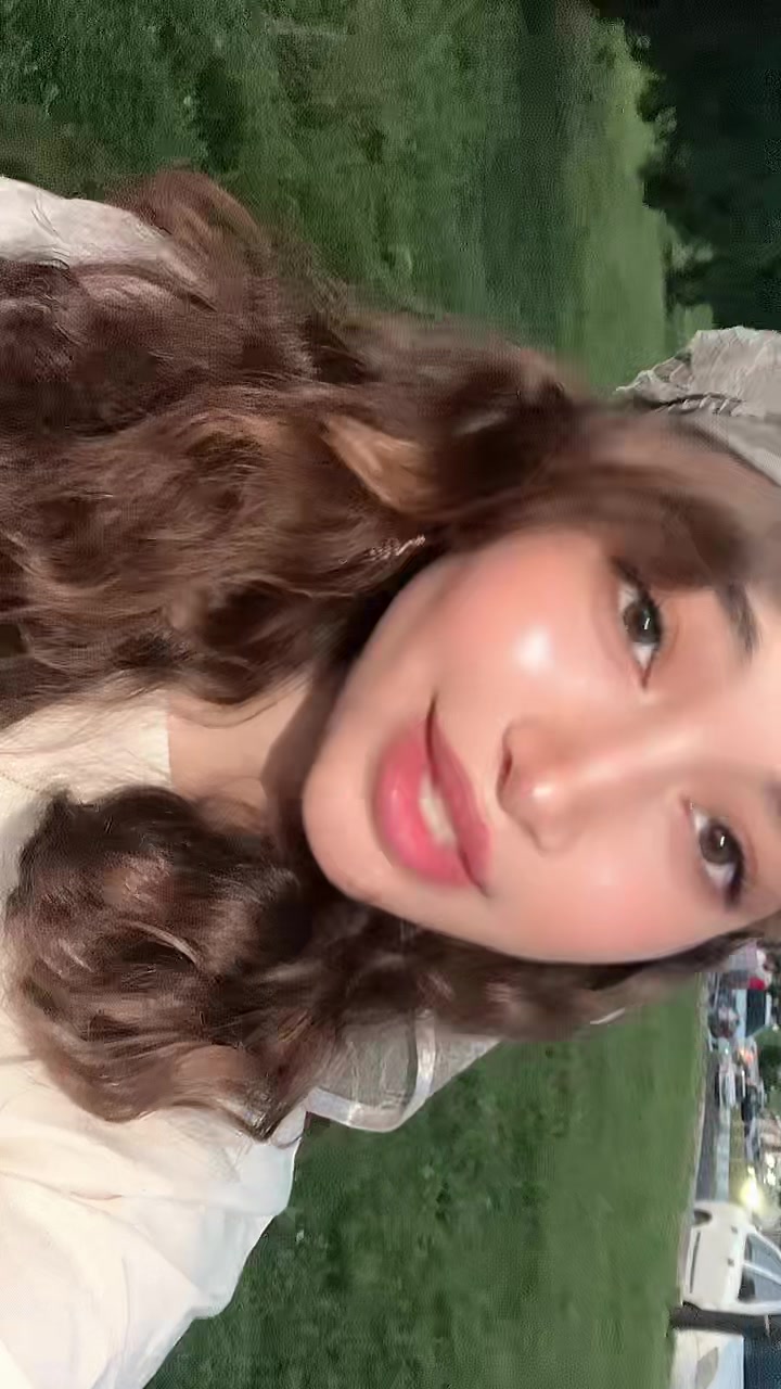 @𝓩𝓲𝔃𝓲🍒