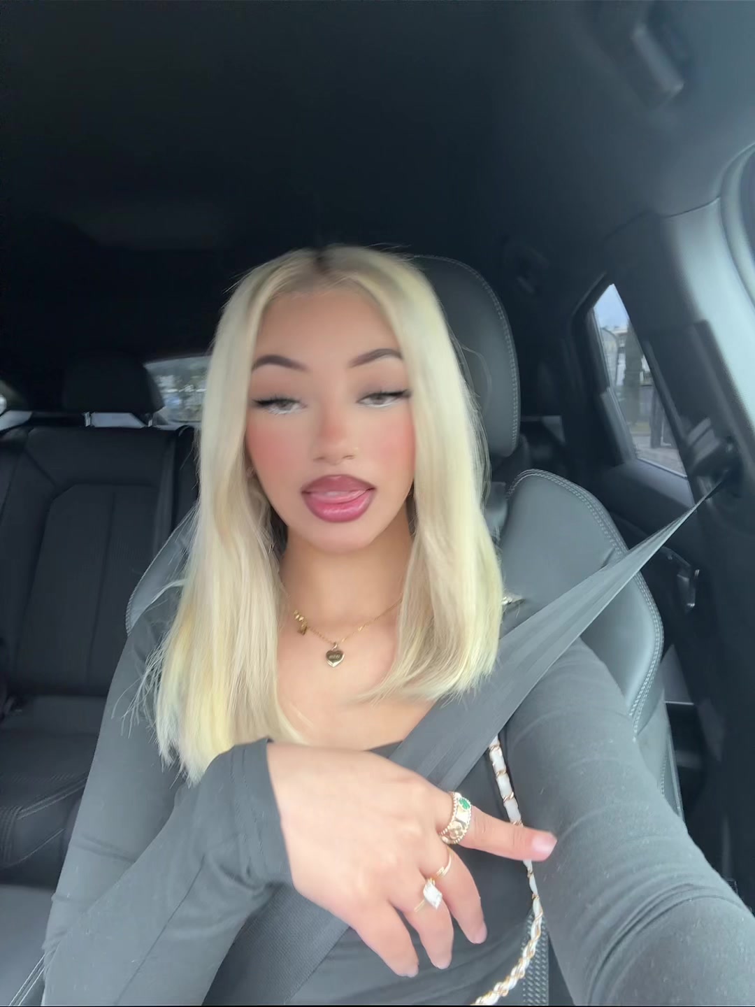 @madihatella