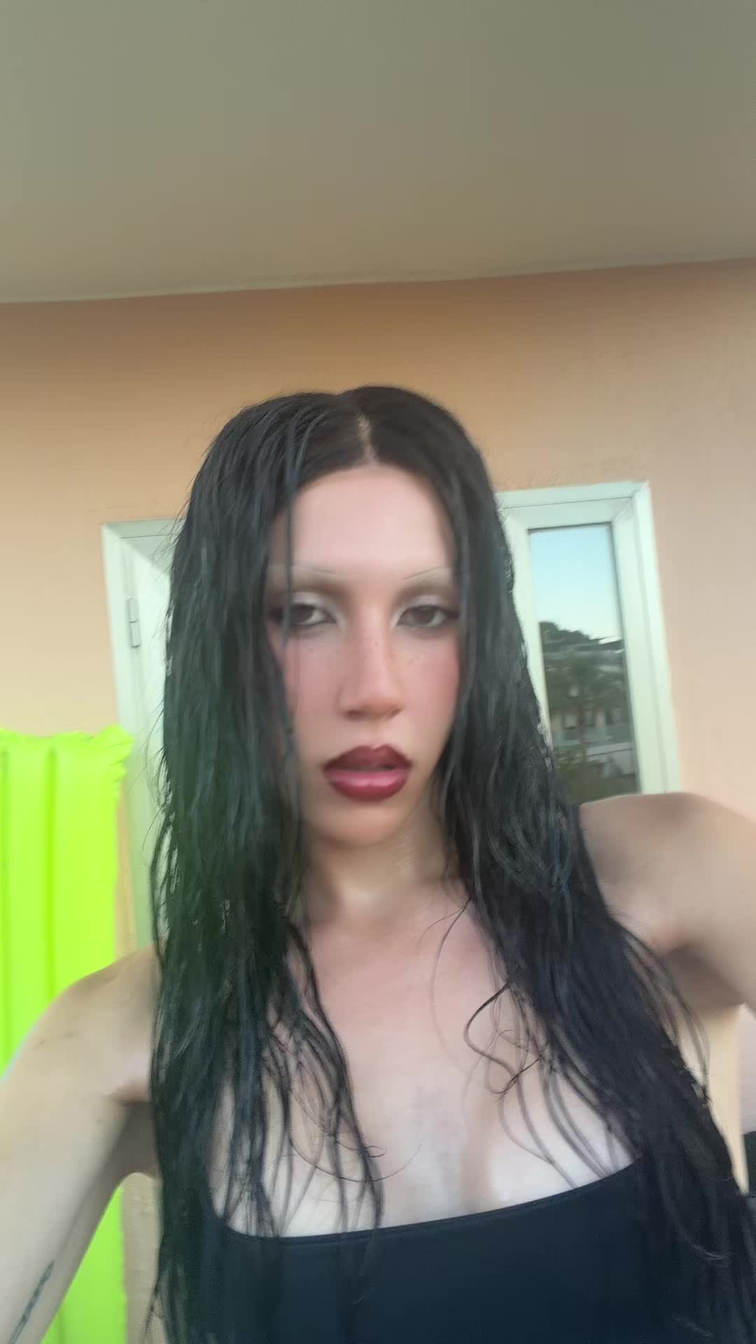 @luandaschuster