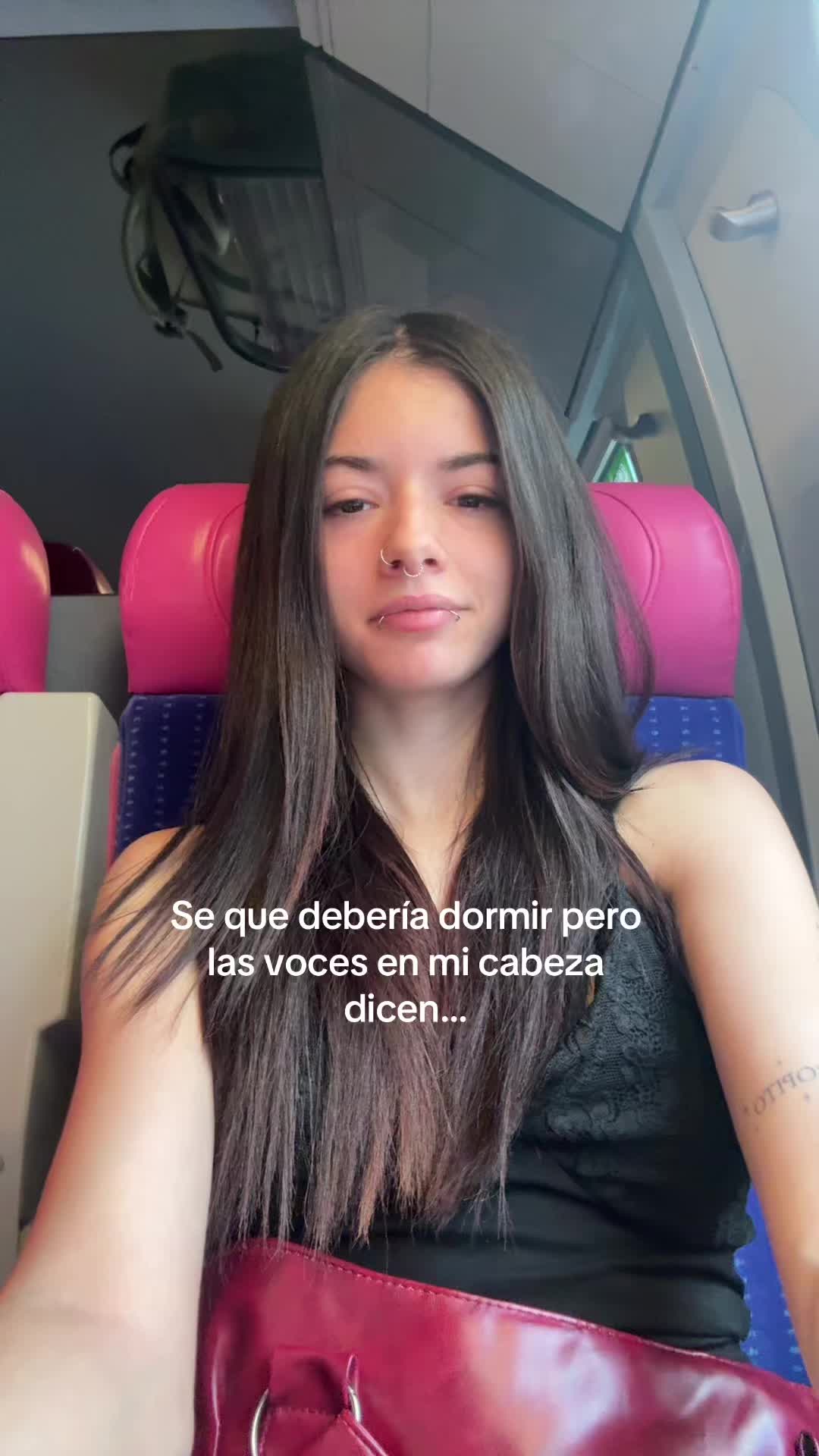 @minadamnnailz
