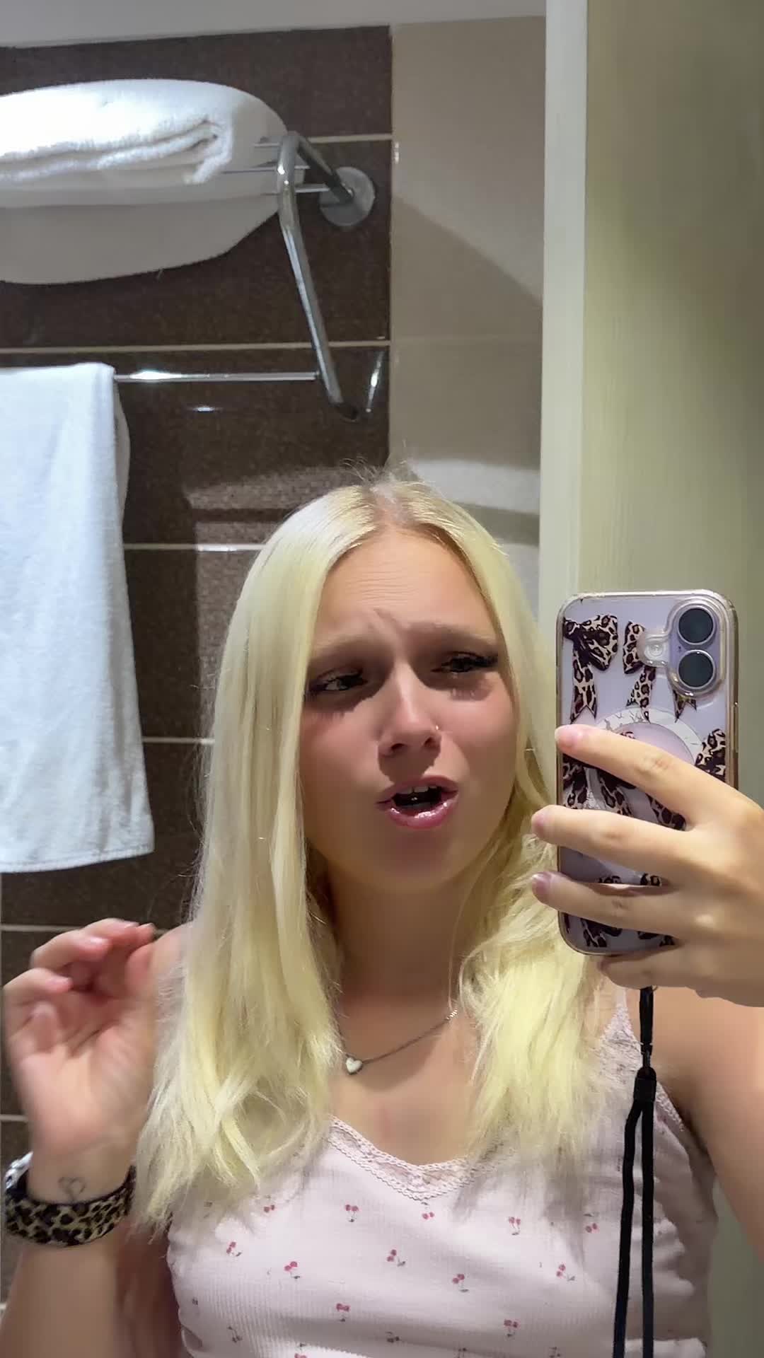 @Erika🥀/ GirlMom🩷