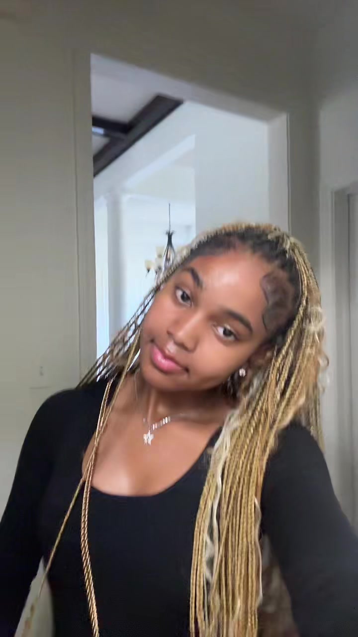 @diorsolee🎀