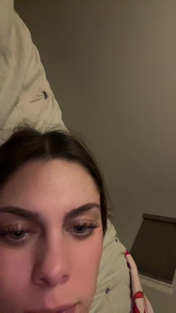 @👄