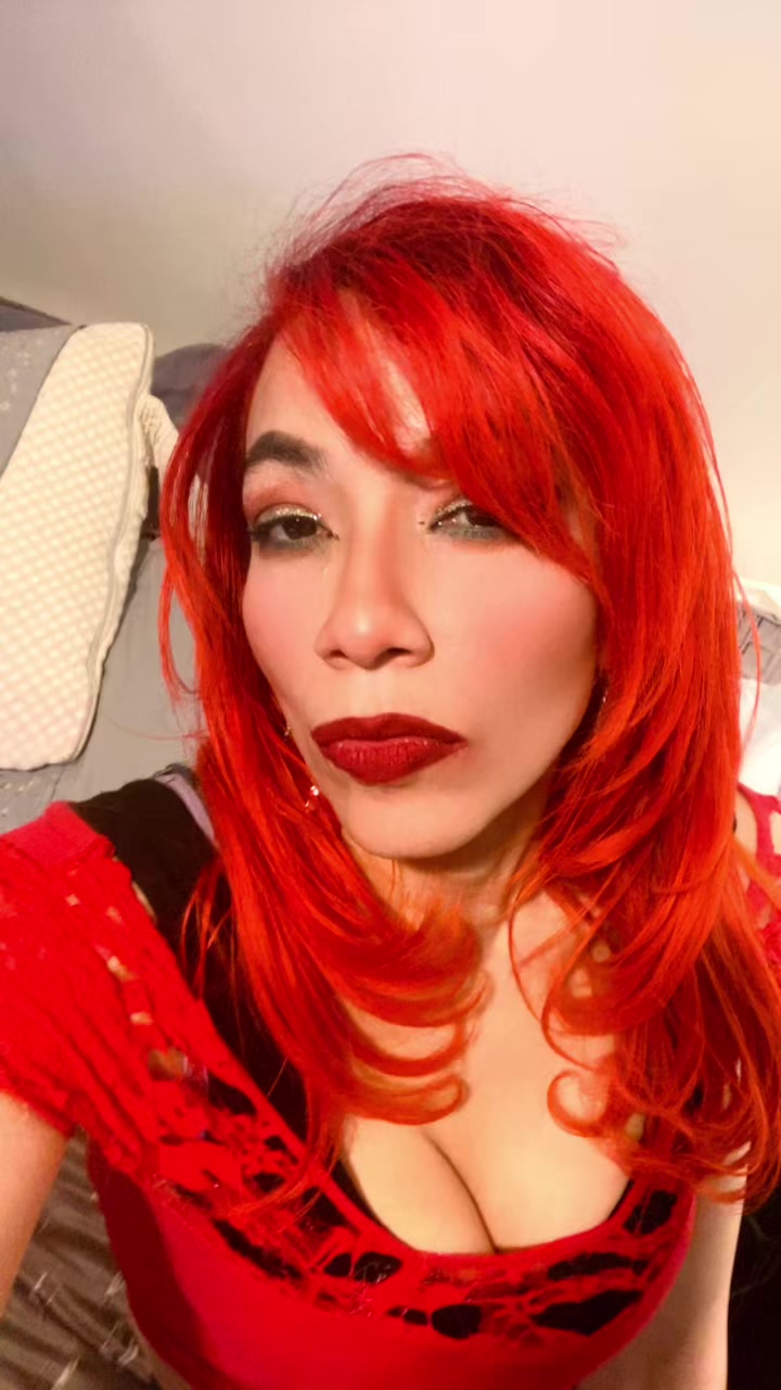 @makeupfromred
