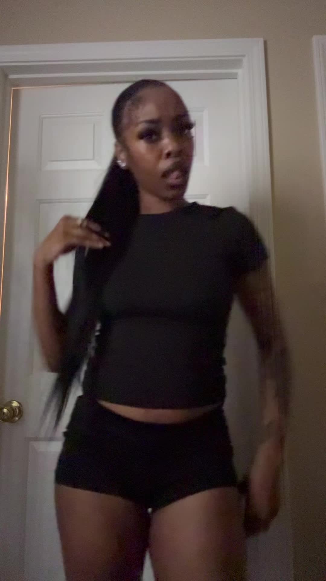@Zaniyah