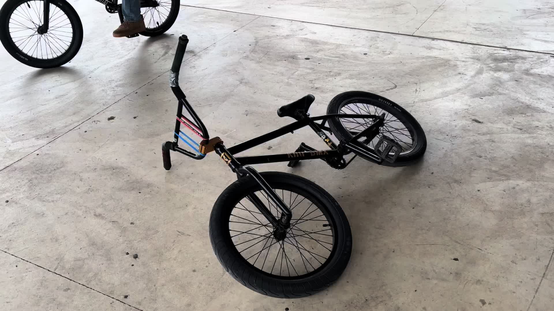 @Bmx_eli