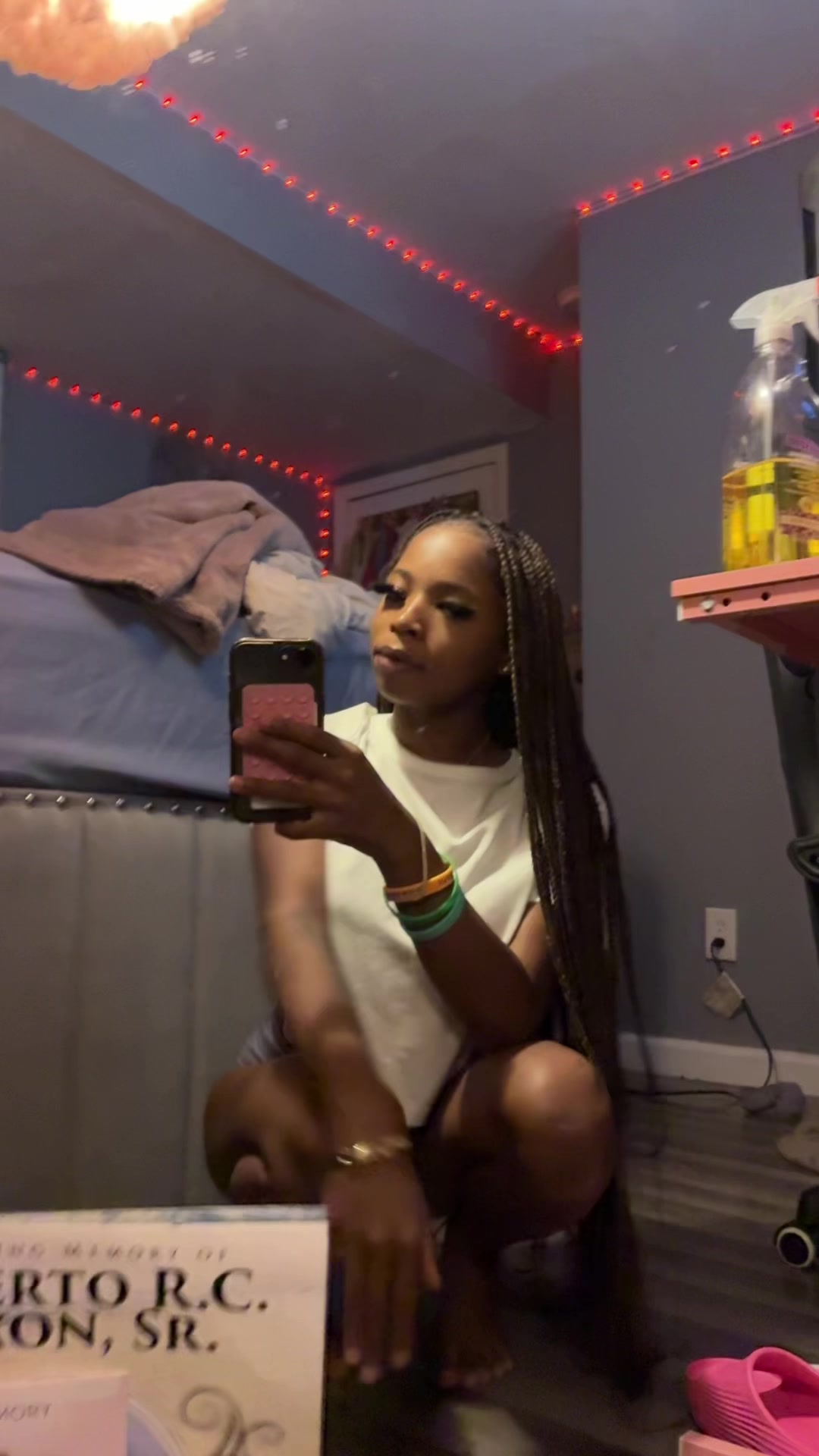 @whoisshe