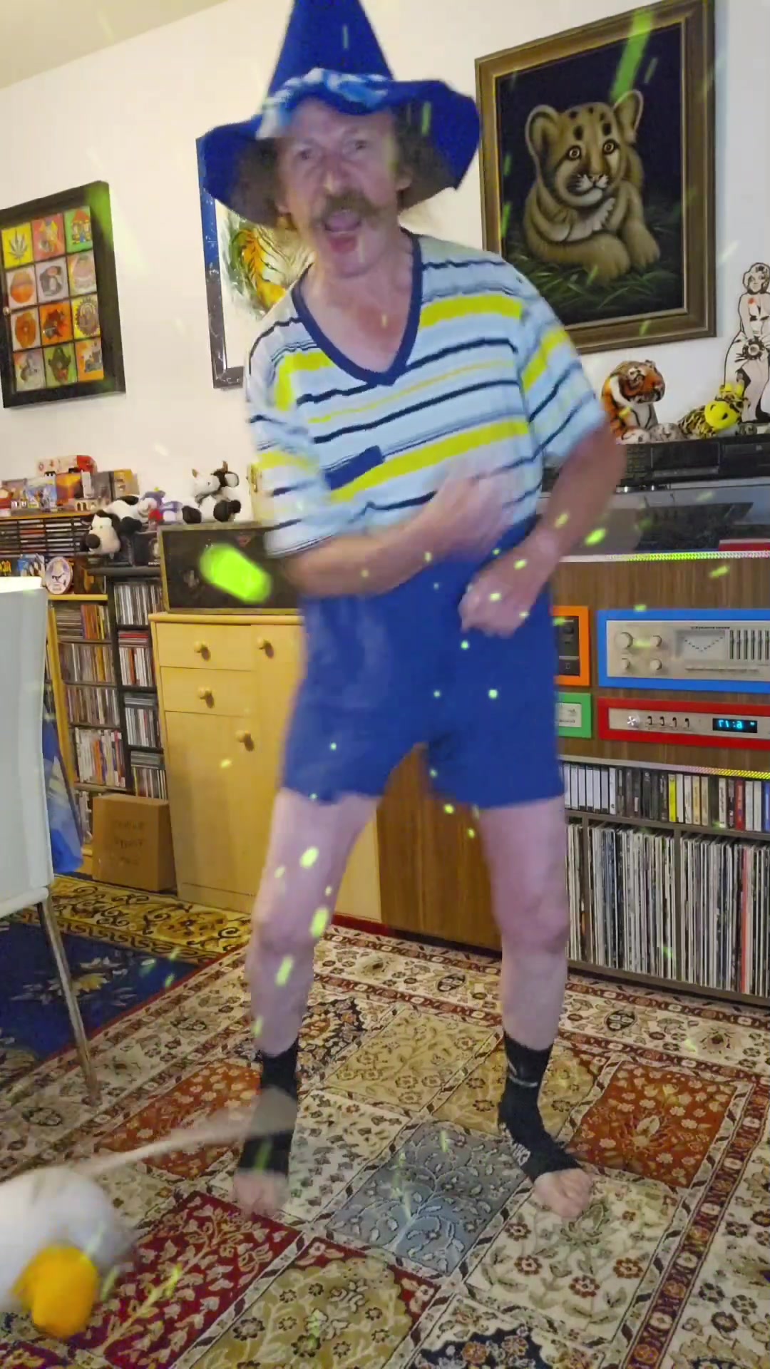 @Neon_Dancer