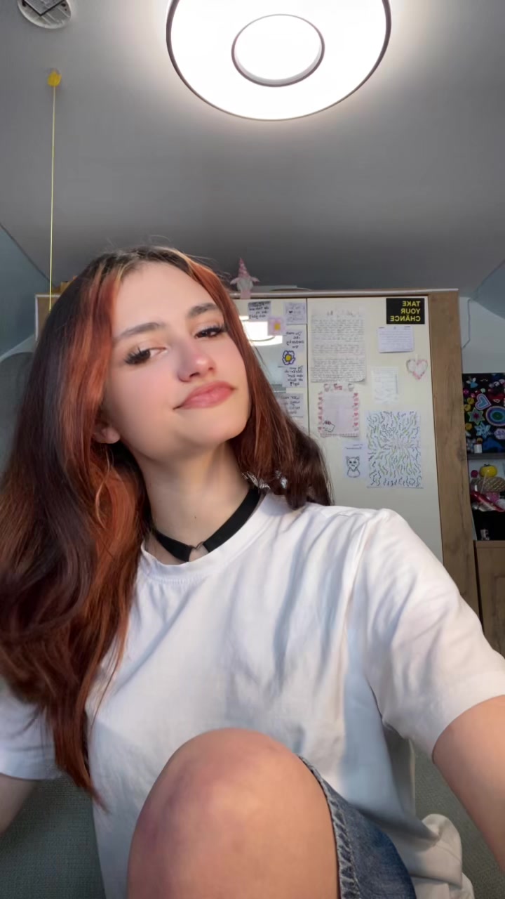 @Julie❦