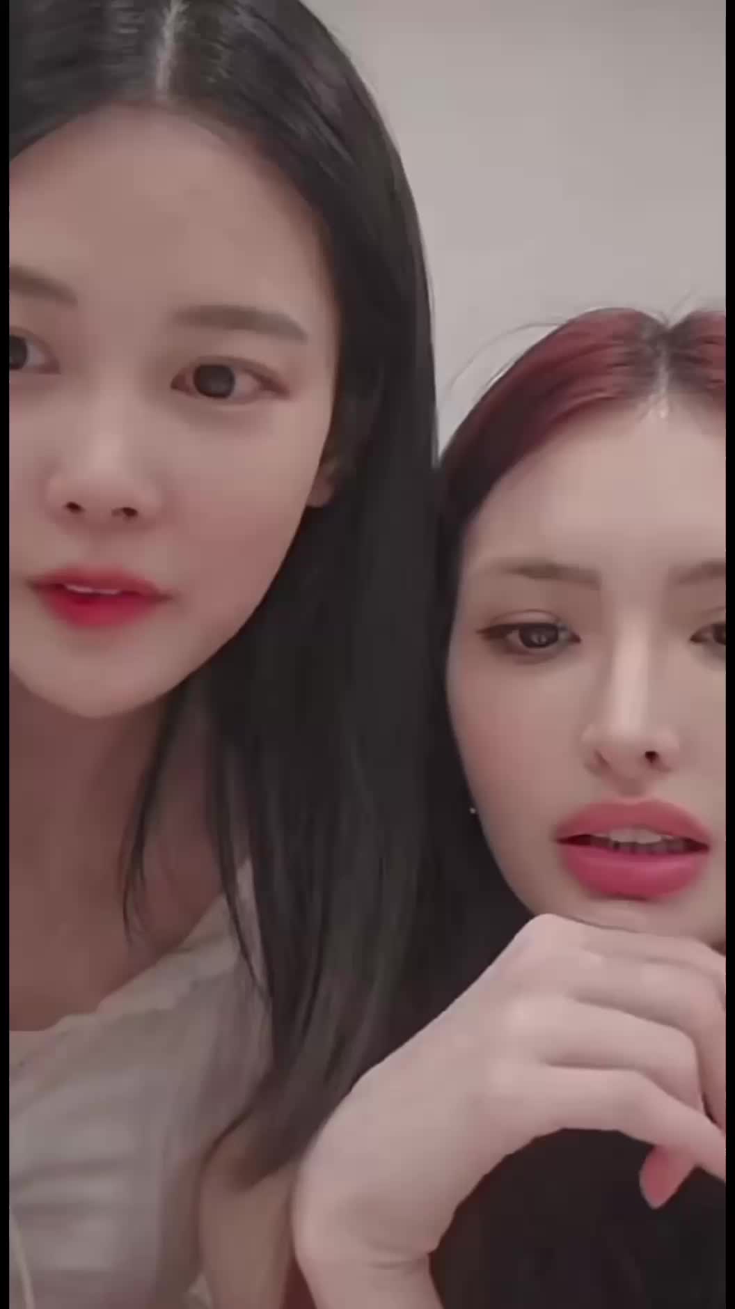 @TEAM REAL x REEL 🧡💚