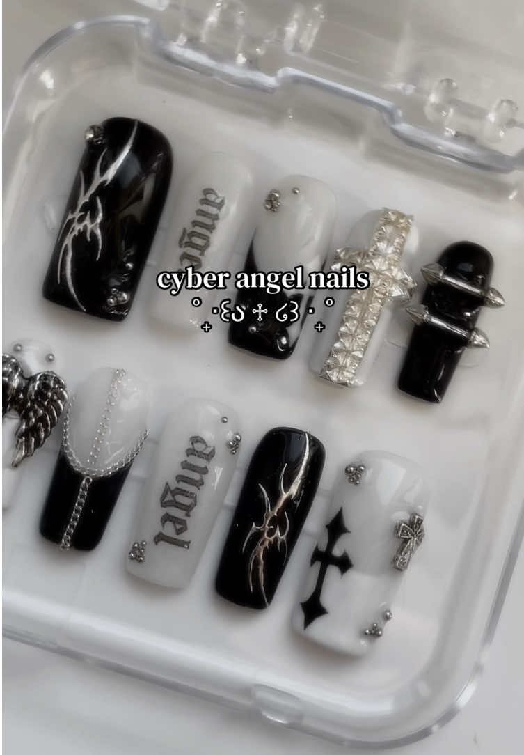 @๐๐ถ๐๐๐เผหห | press on nails