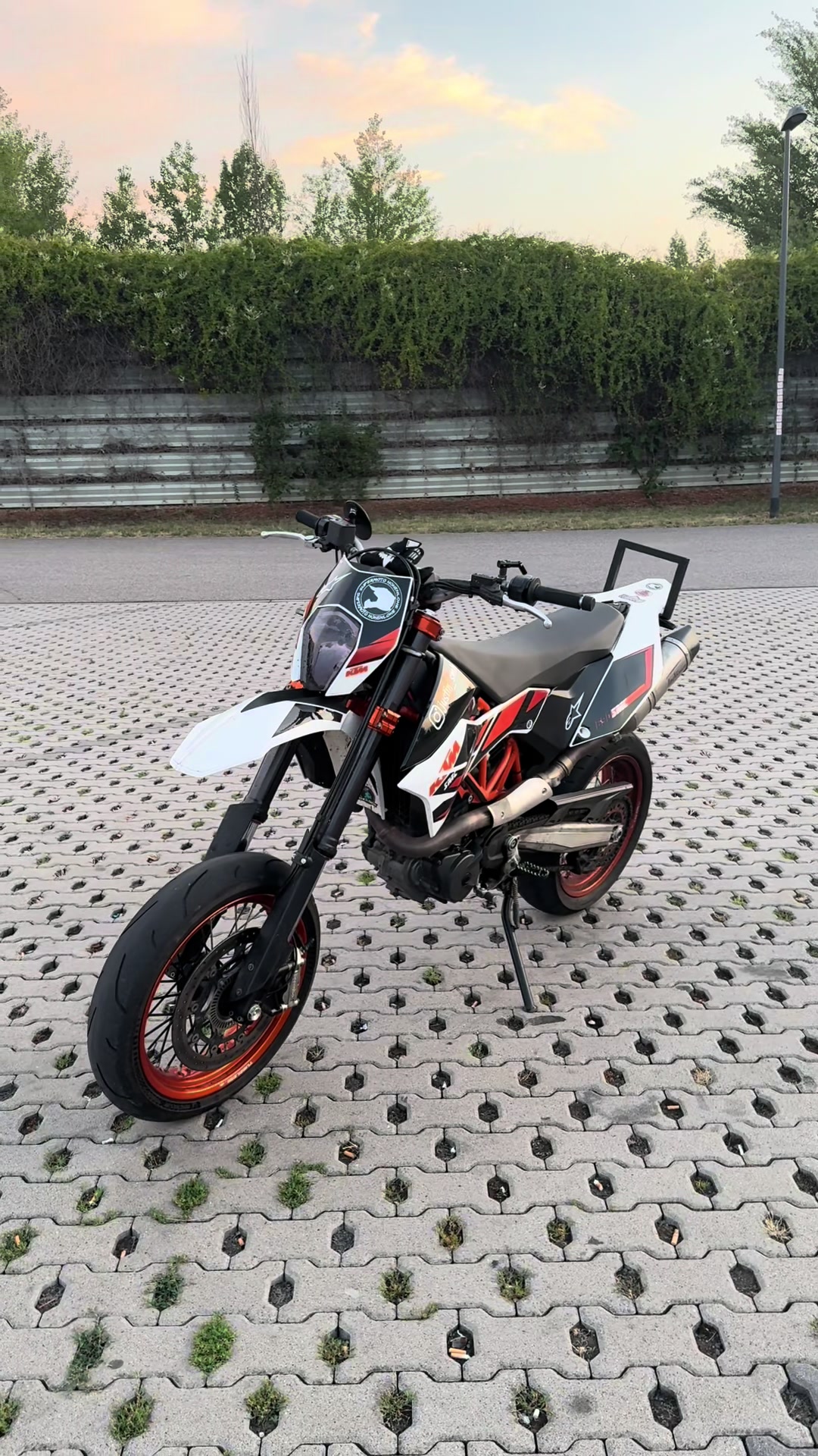 @JUSTIN 🇩🇪 | SUPERMOTO