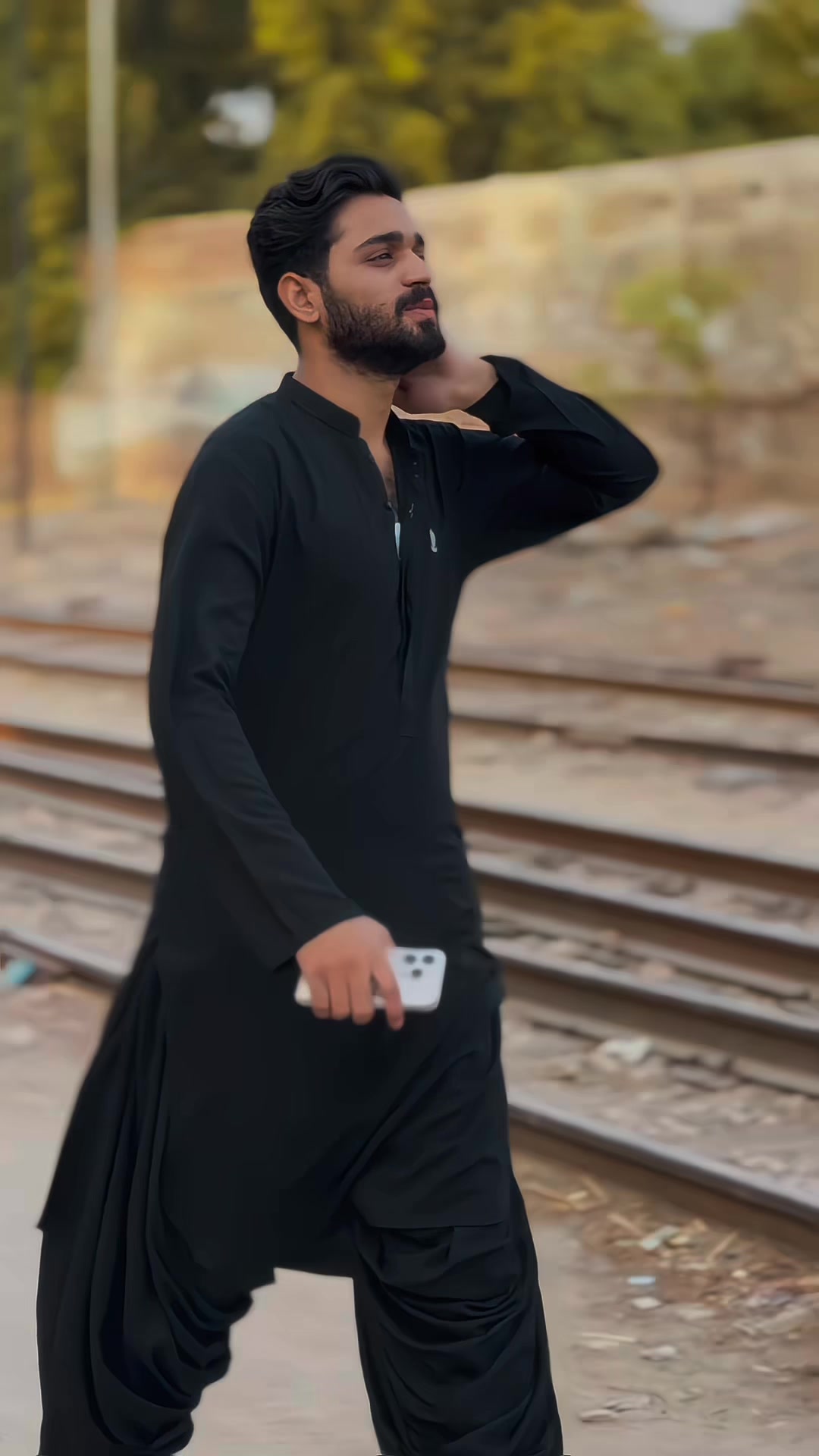 @⚜️جنيد_بھٽو⚜️