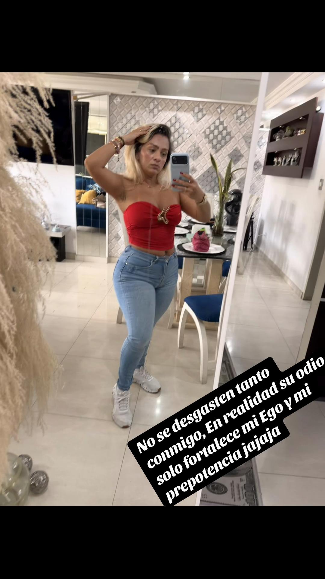 @Vecky25