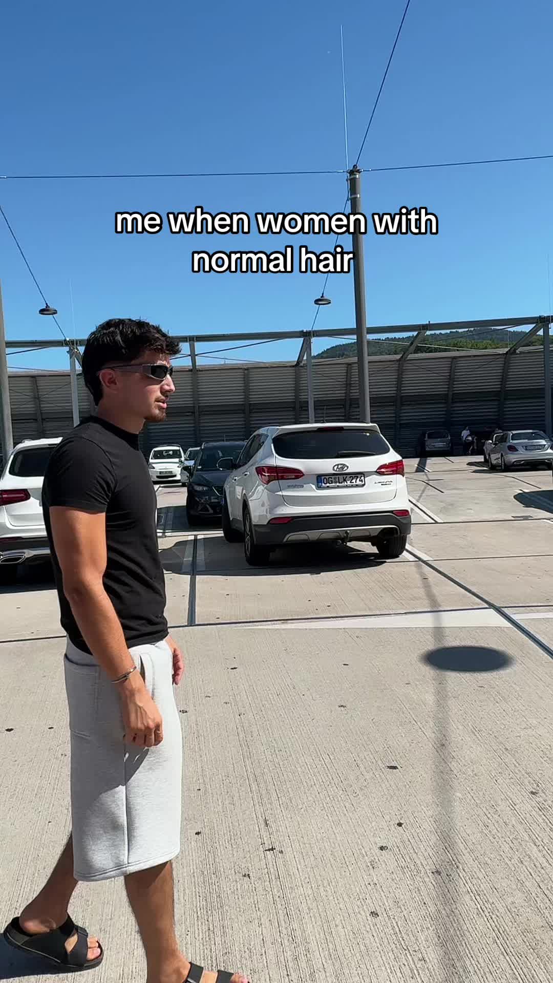 @𝔼𝕟𝕖𝕤