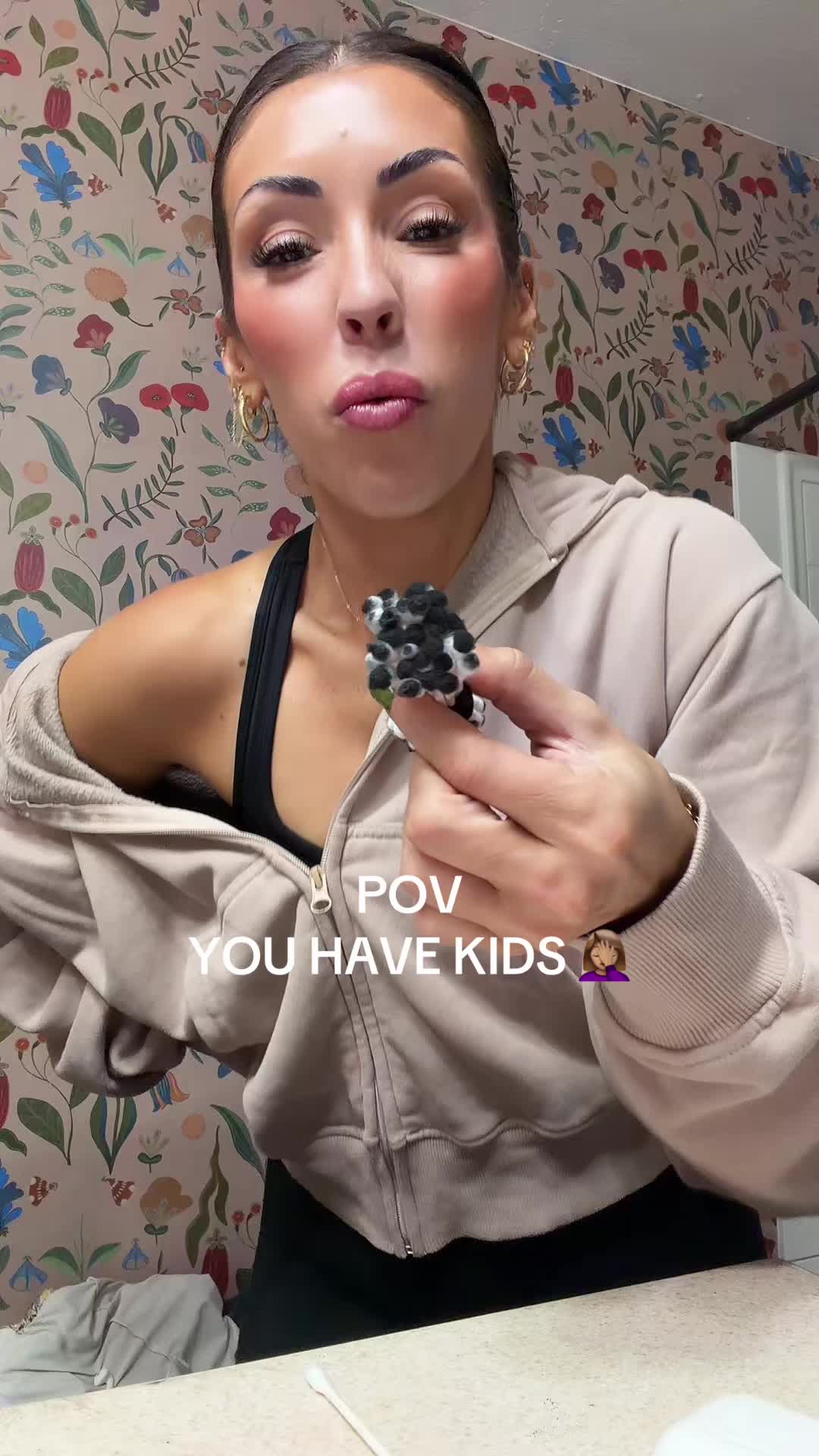 @Erykah Tuakimoana