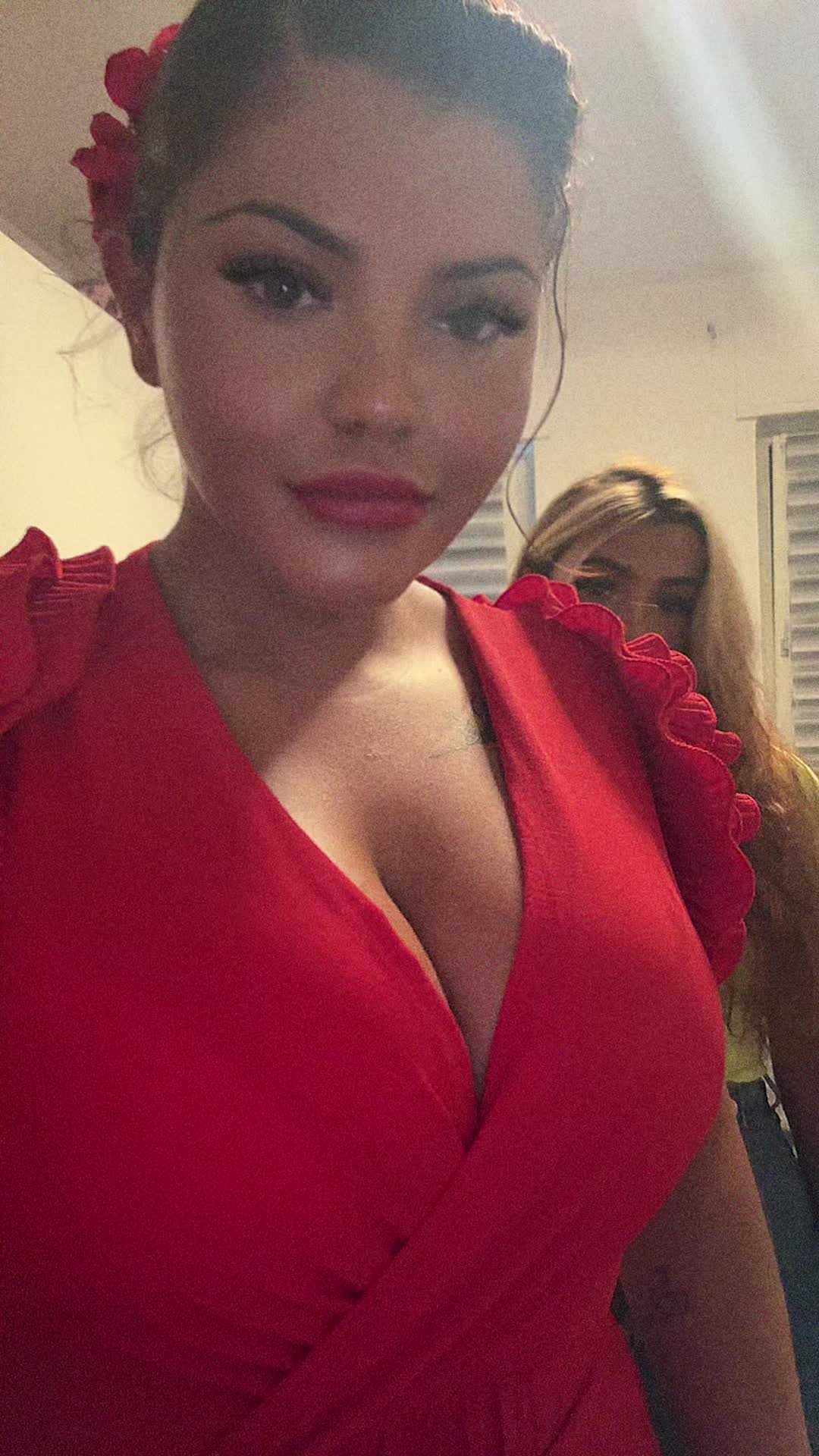 @HotLavaLady💋