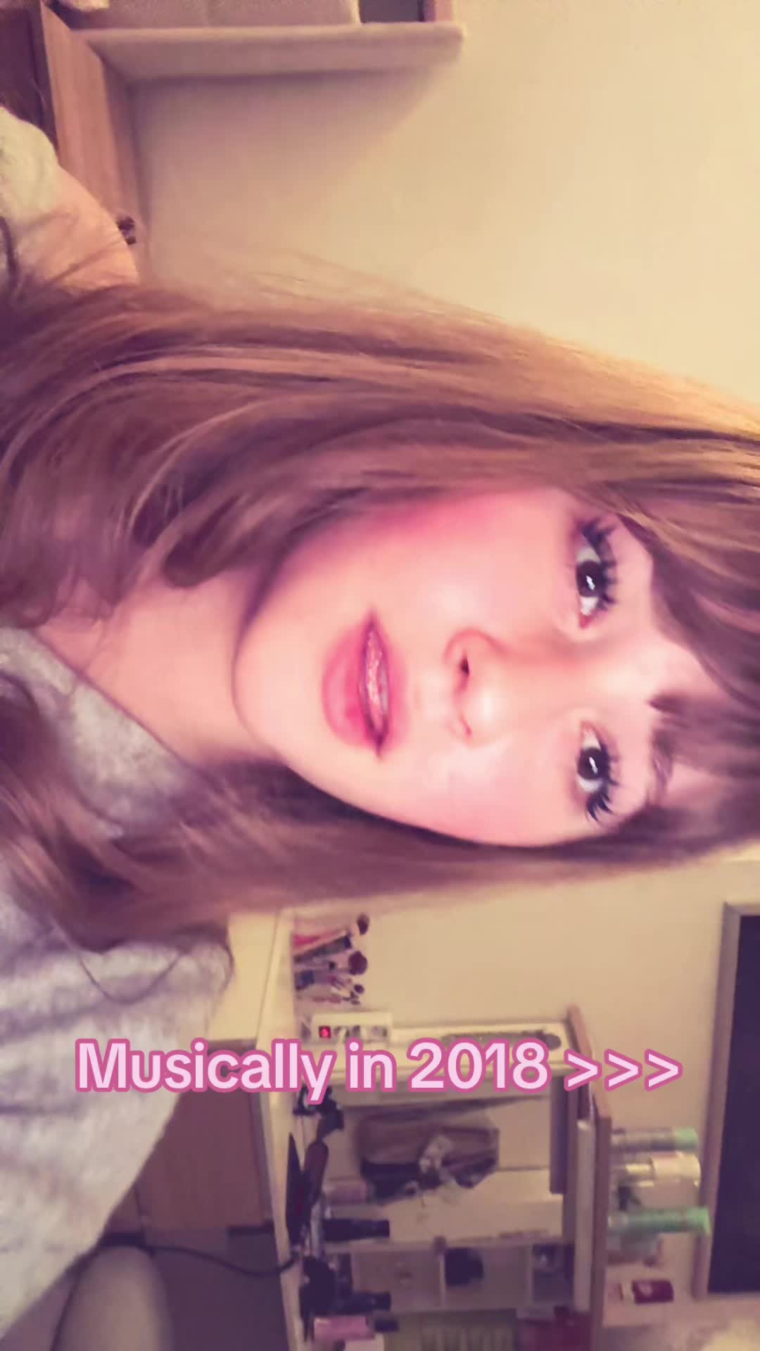 @Juliiiaa