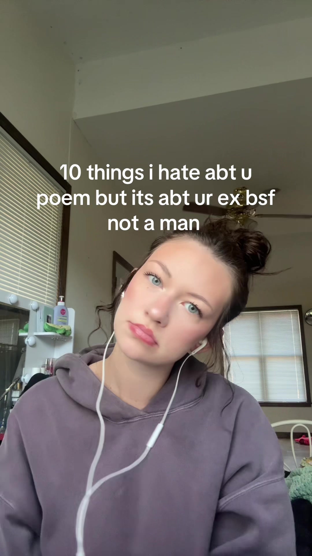 @𑣲 t