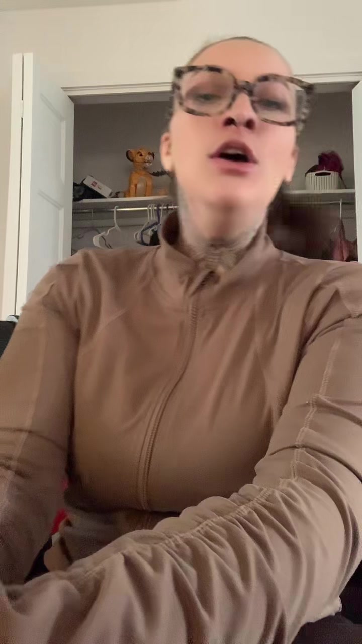 @madame Ⓜ️