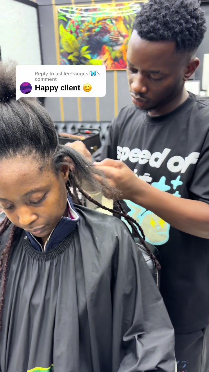 @Zim Twistlocs hair doctor👨⚕️