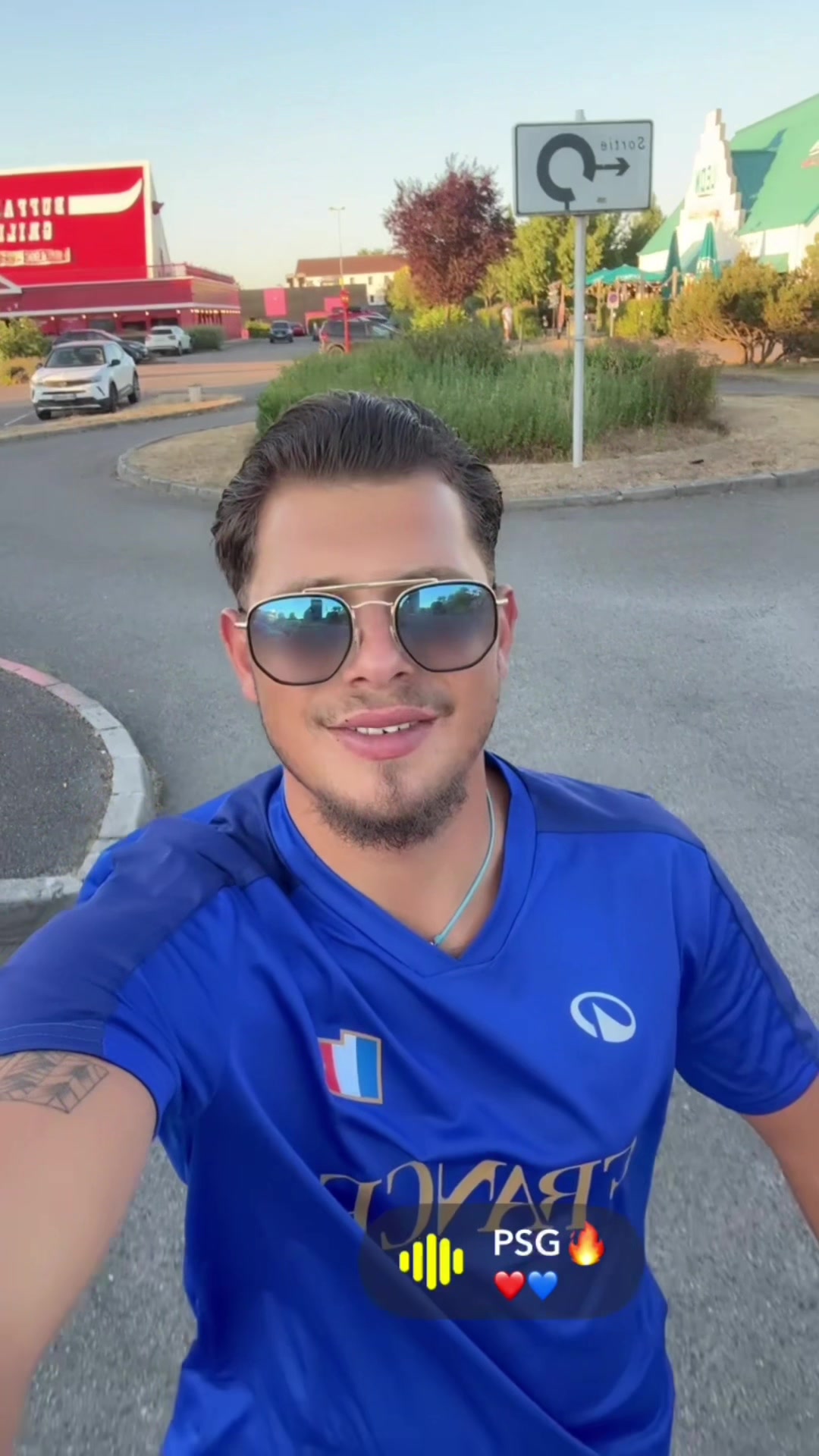 @Léo