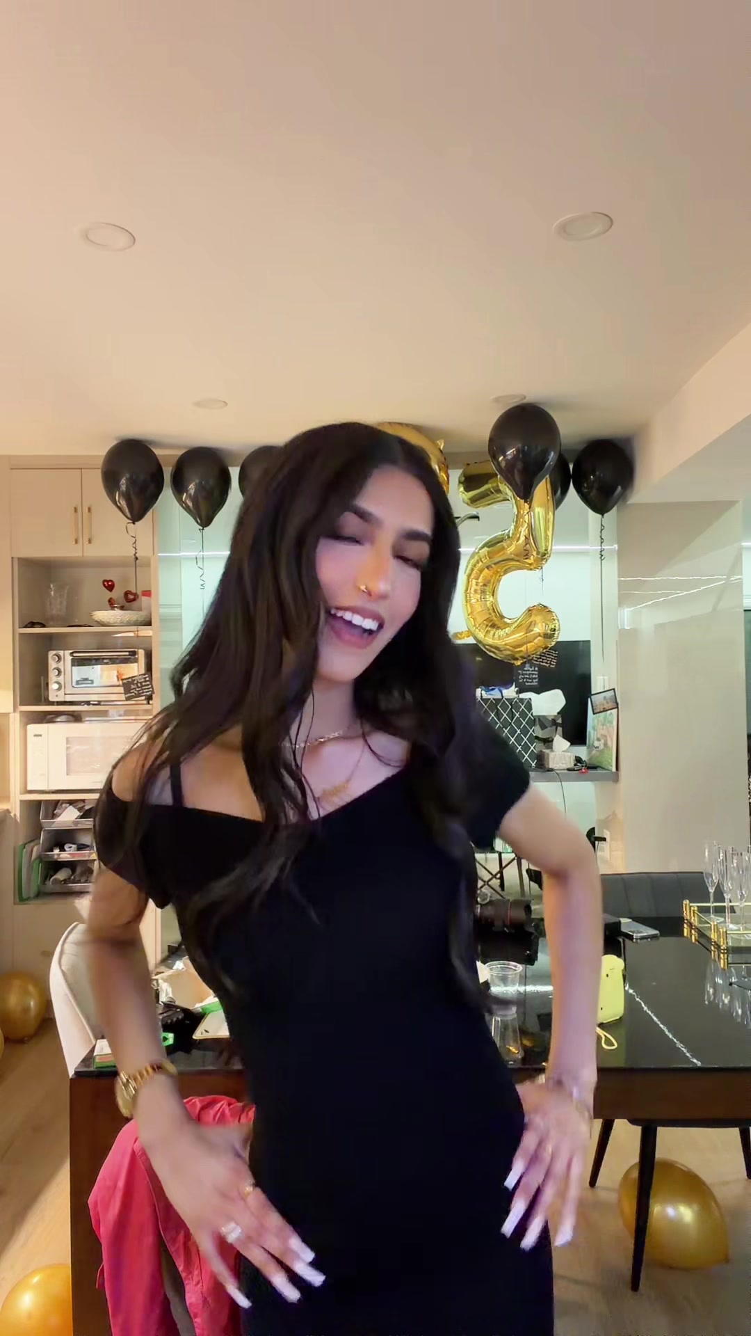@𝓶𝓮𝓮𝓷𝓾