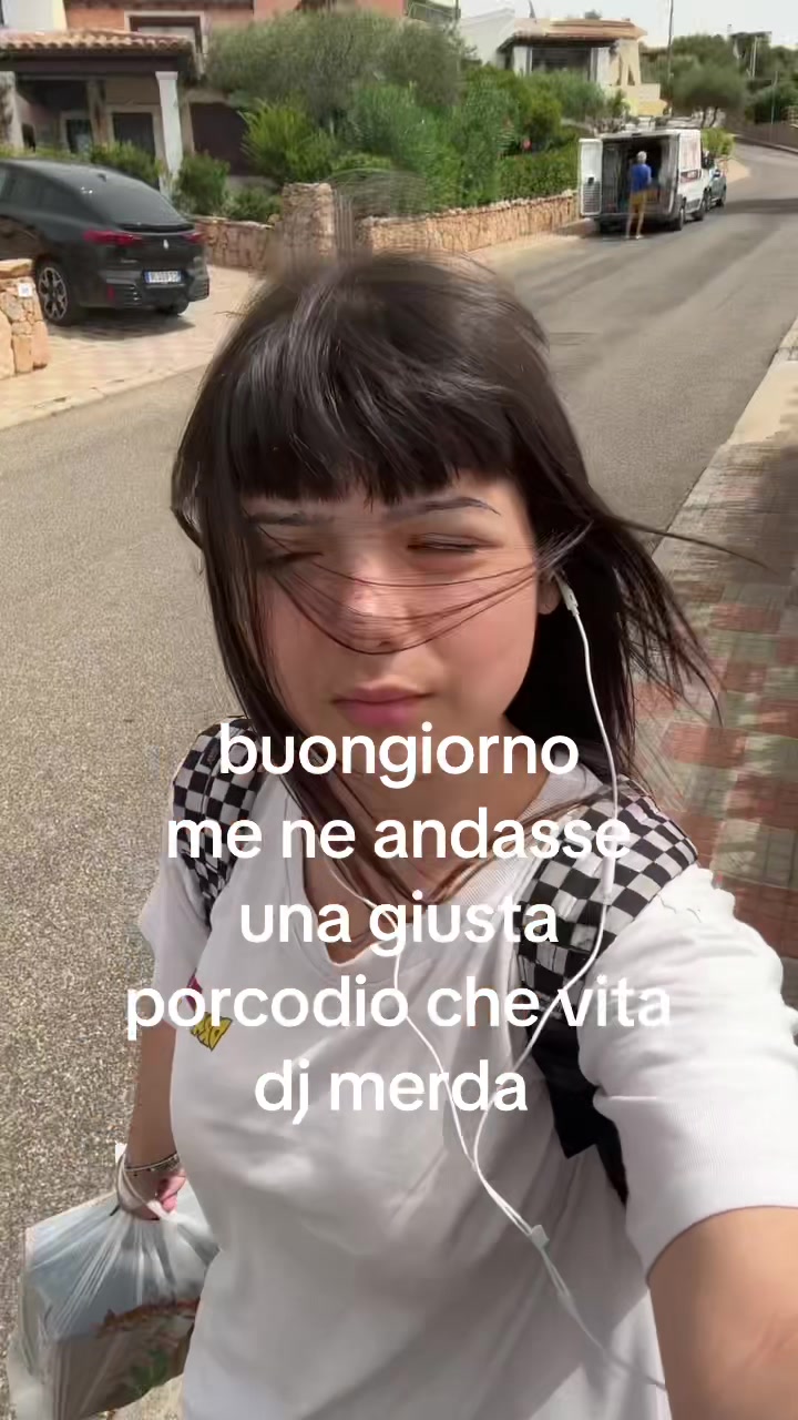 @selena
