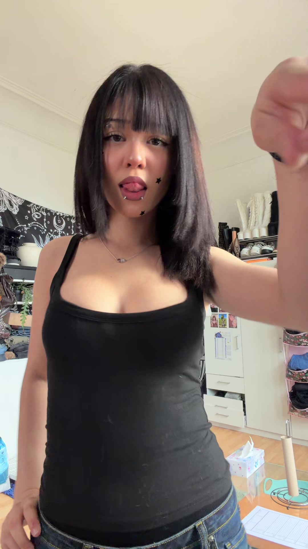 @idk_who_i_am_too