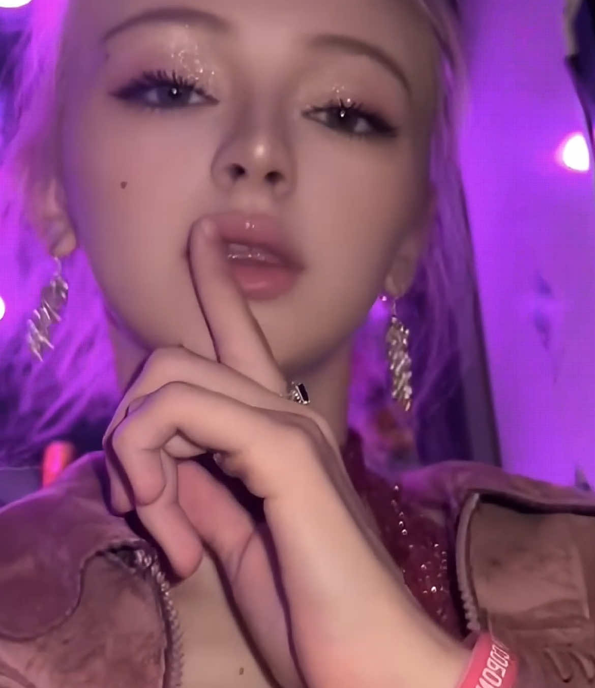 @DOMI