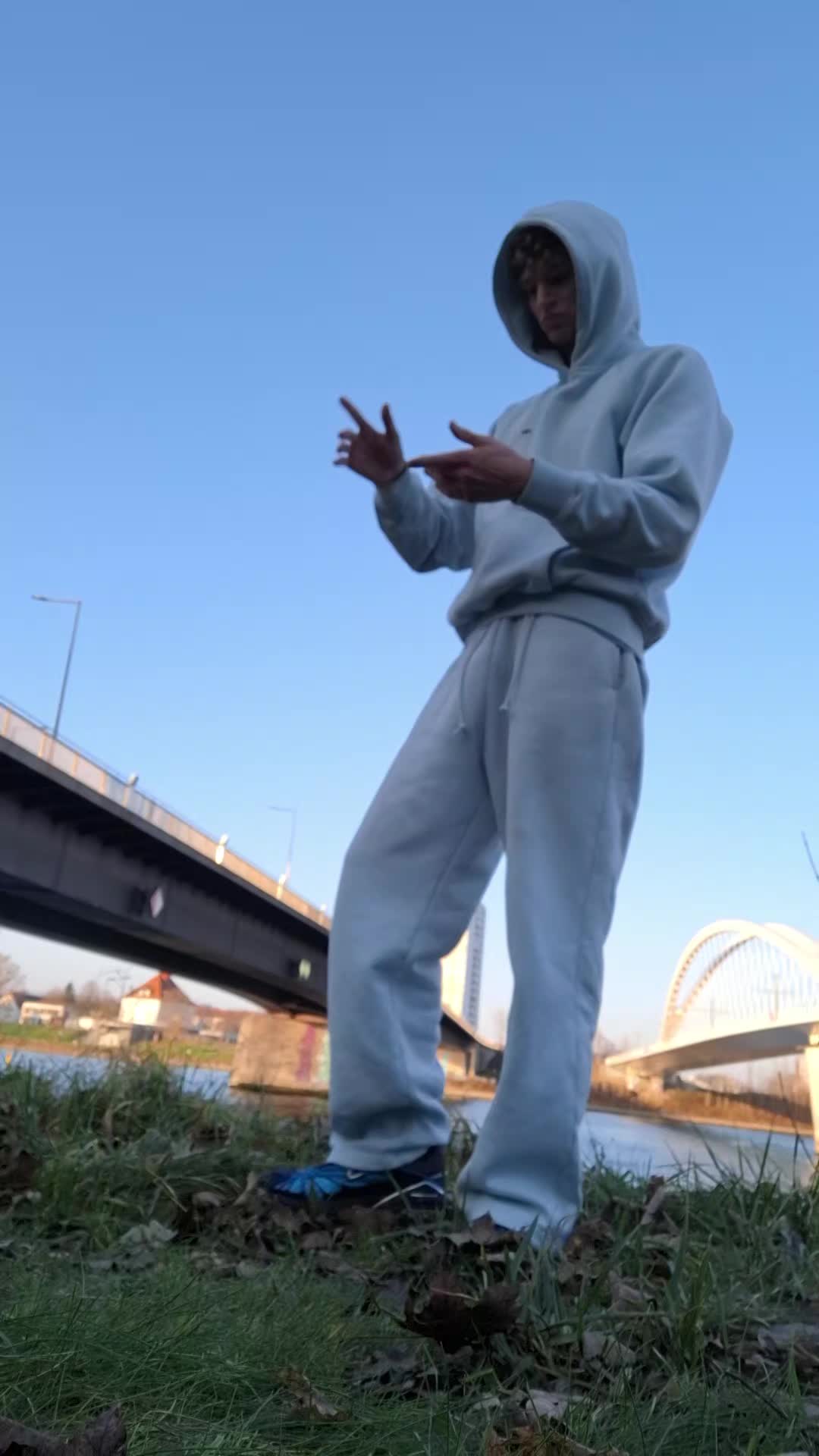 @Lockenhakker1