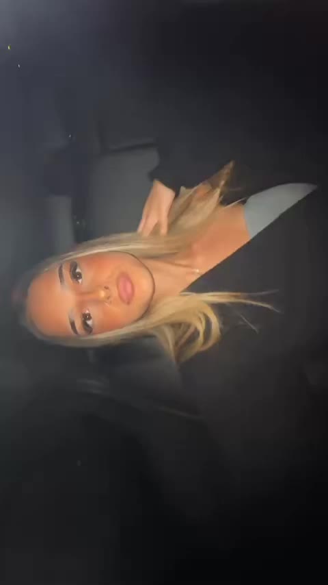 @𝐟