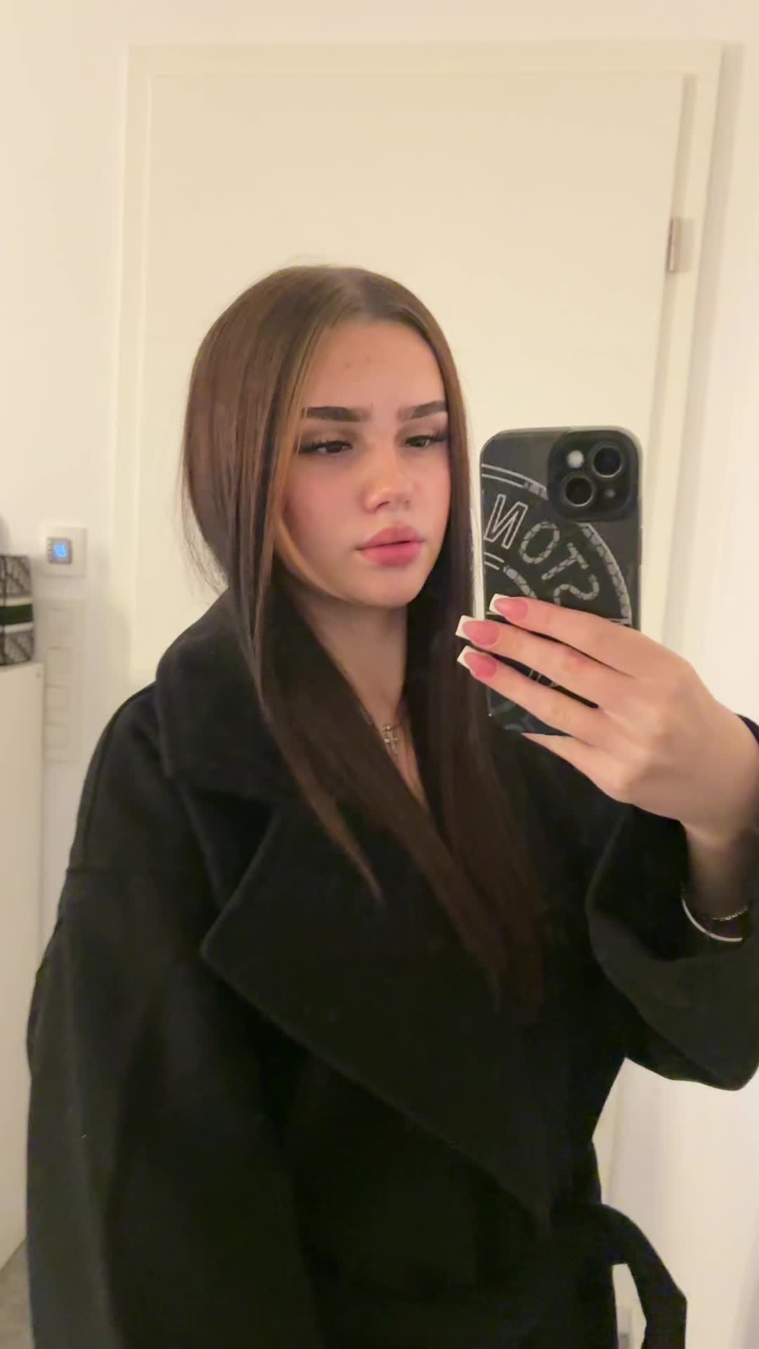 @𝐖𝐡𝐨𝐬.𝐡𝐚𝐧𝐧𝐚𝐡