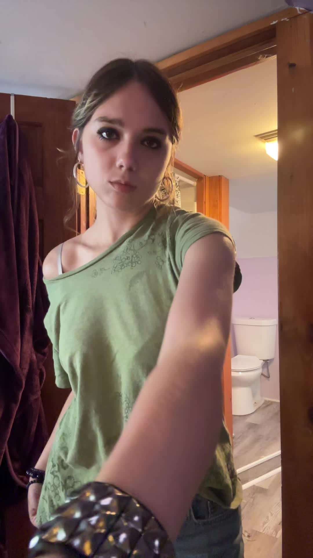 @ellieerosemaryy
