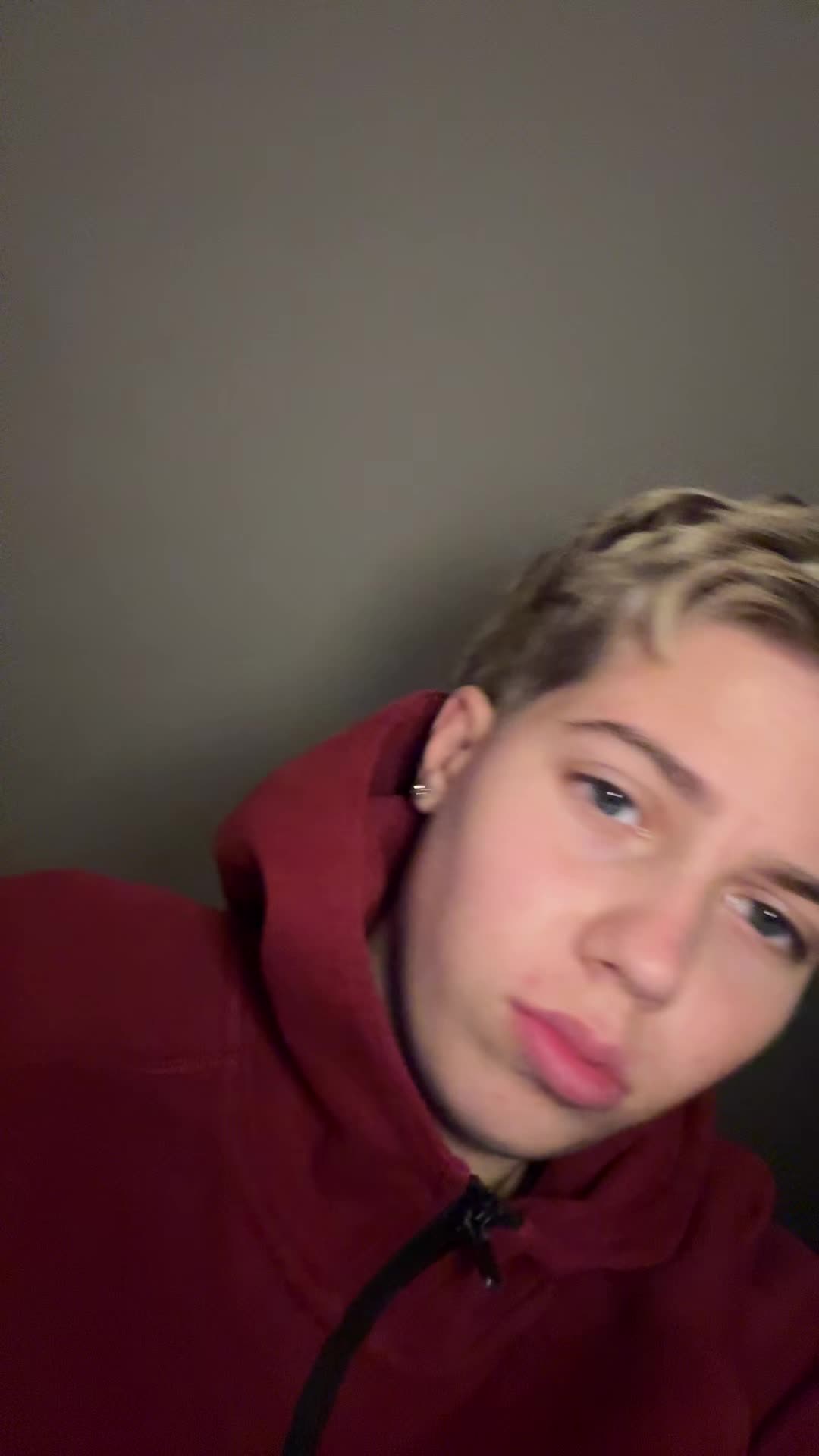 @Emi